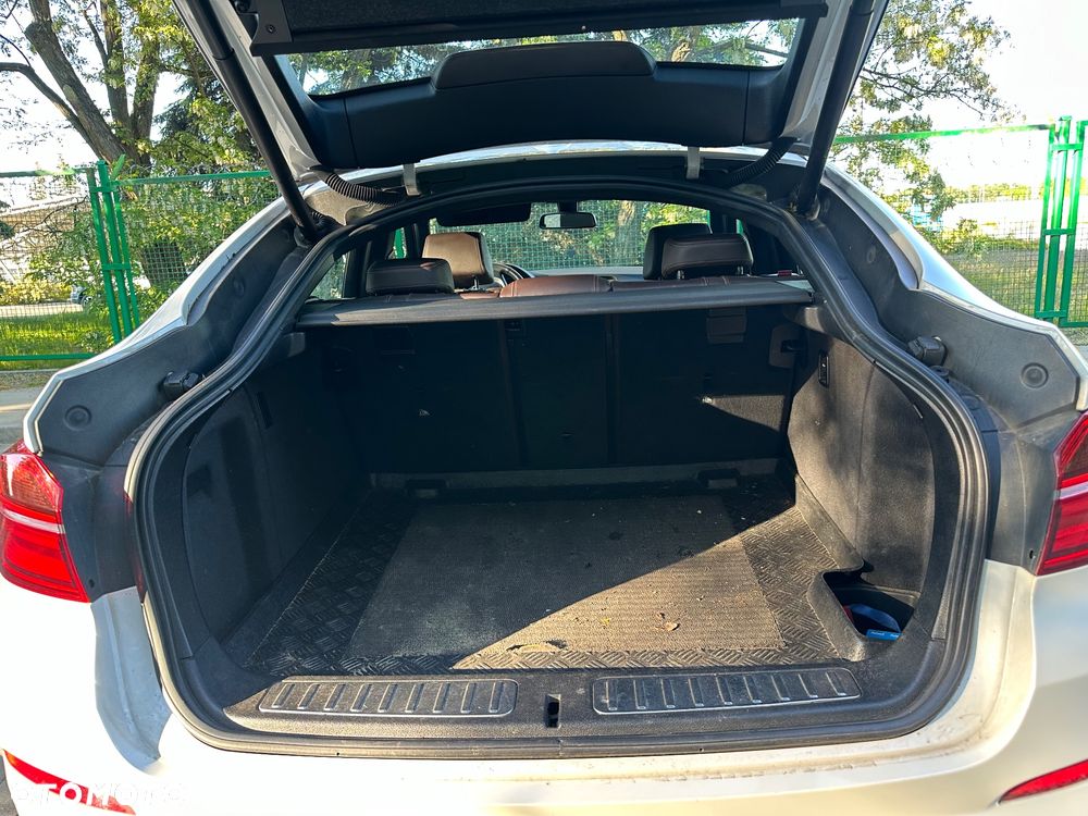 BMW X4 xDrive28i - 12