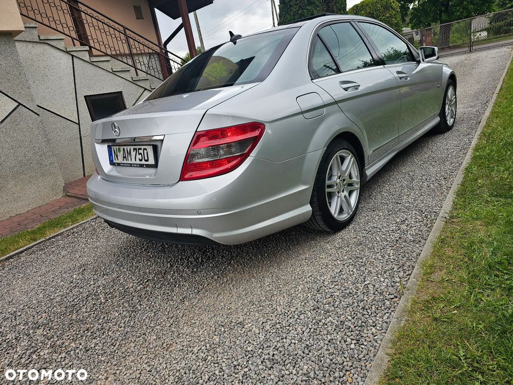 Mercedes-Benz Klasa C 180 Kompressor BlueEFFICIENCY Special Edition - 5