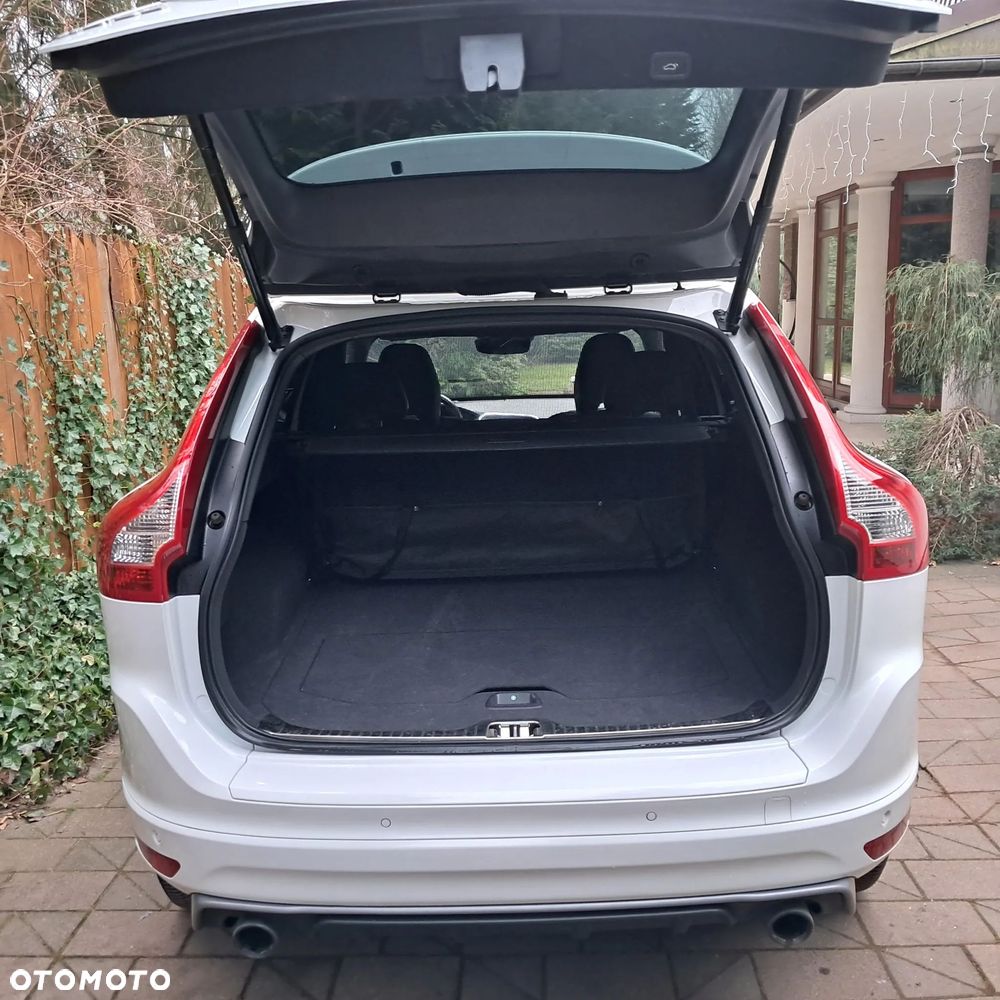 Volvo XC 60 D4 R-Design - 5