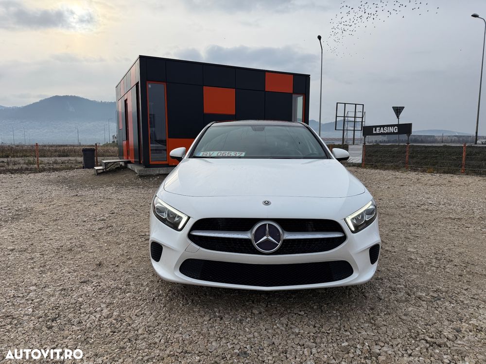 Mercedes-Benz A 220 Sedan 7G-DCT - 22