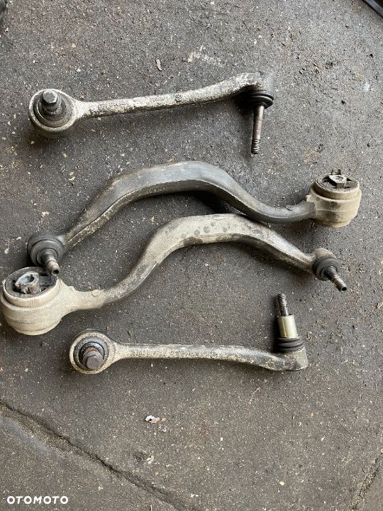 Wahacze komplet 4 sztuki bez luzów Bmw e39 535i 540i - 2