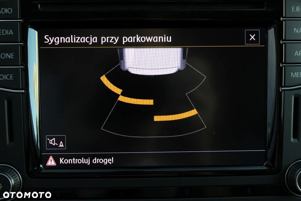 Volkswagen Caddy 2.0 TDI Comfortline DSG - 32