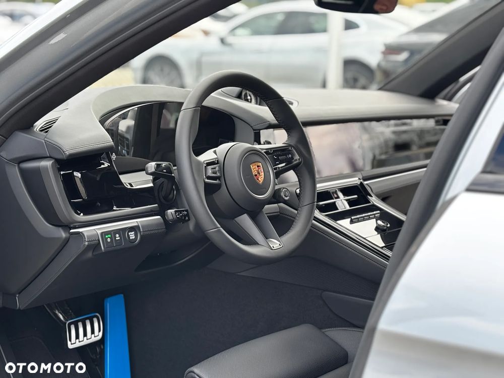Porsche Panamera - 26