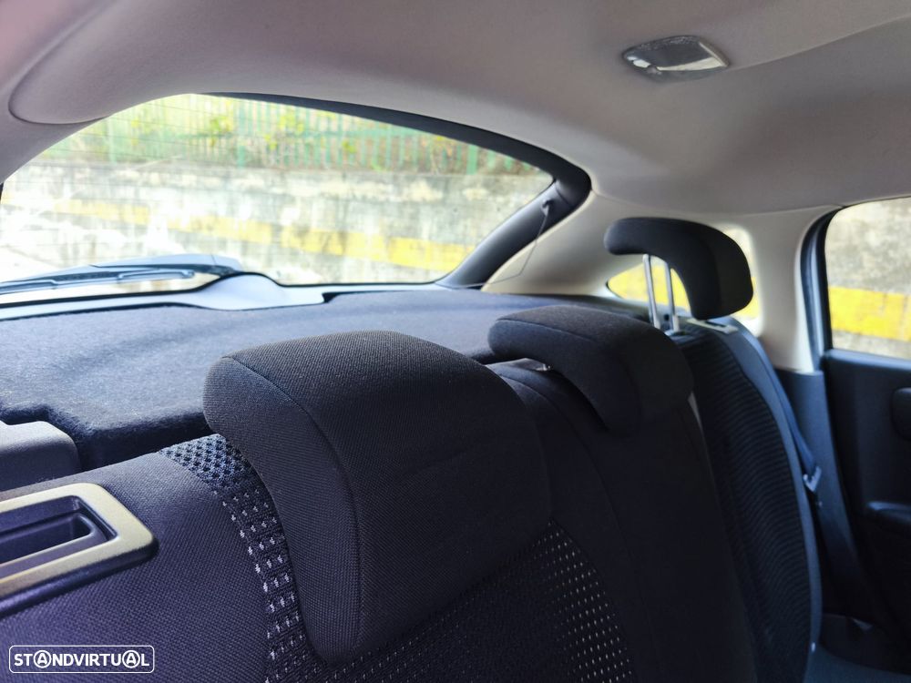 Citroën C4 1.6 HDi Business - 6