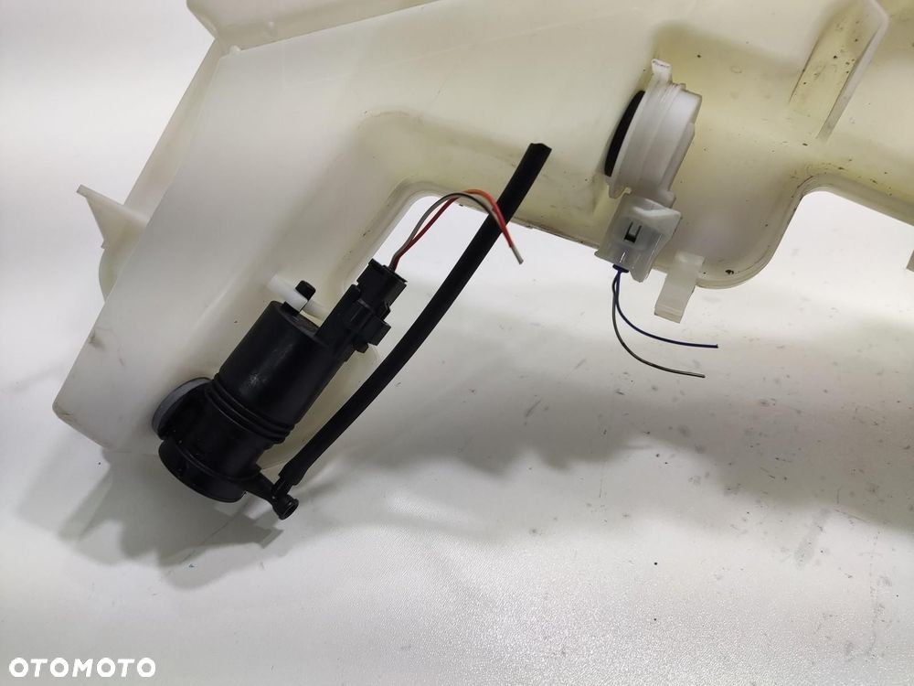 ZBIORNICZEK PŁYNU DO SPRYSKIWACZY NISSAN NAVARA IV D23 NP300 28910-4KJ0A - 3