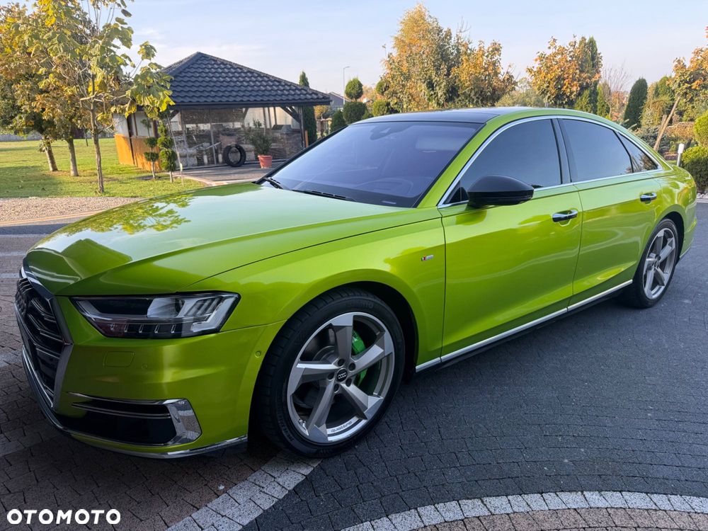 Audi A8 - 1