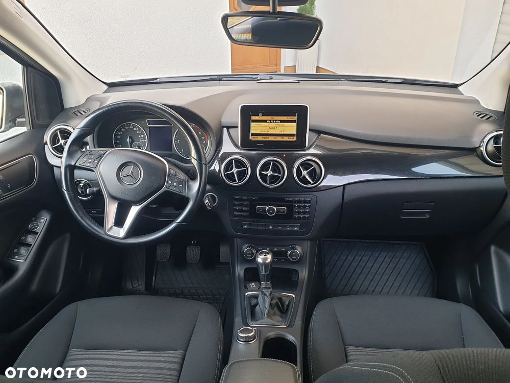 Mercedes-Benz Klasa B 180 CDI (BlueEFFICIENCY) - 9