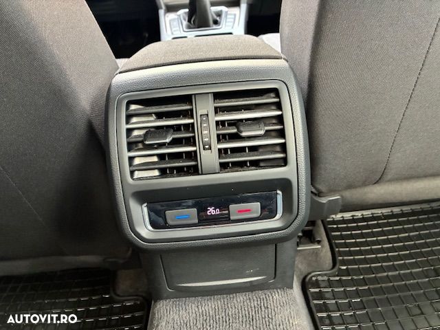 Volkswagen Passat 1.6 TDI Comfortline - 13
