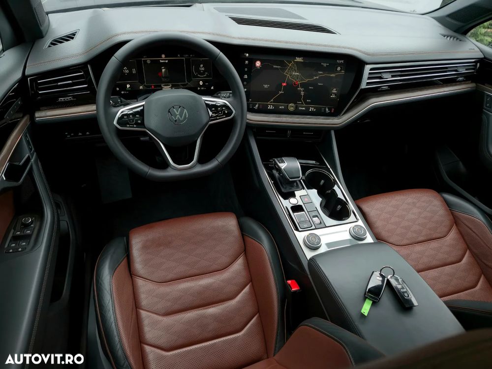 Volkswagen Touareg 3.0 V6 e-Hybrid 4Motion Aut. Atmosphere - 36