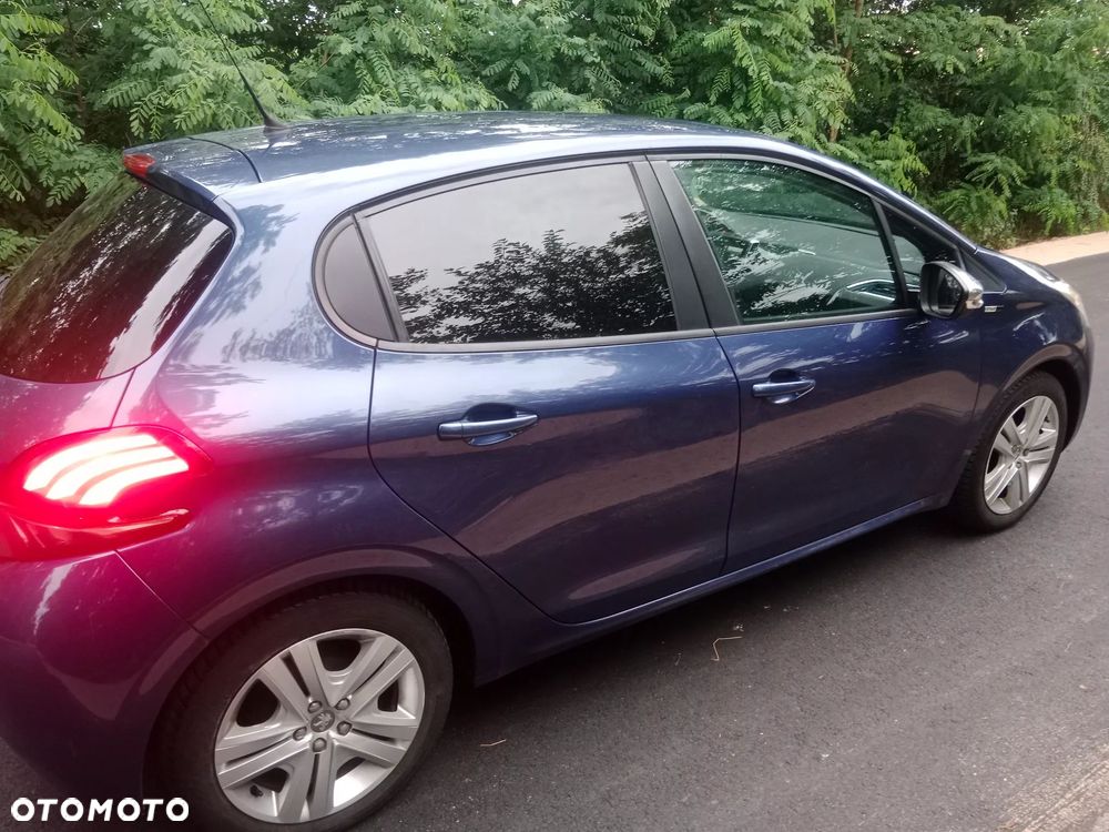 Peugeot 208 1.2 PureTech Active - 5