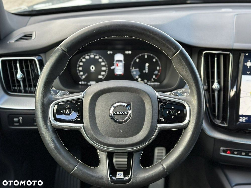 Volvo XC 60 D4 R-Design - 16