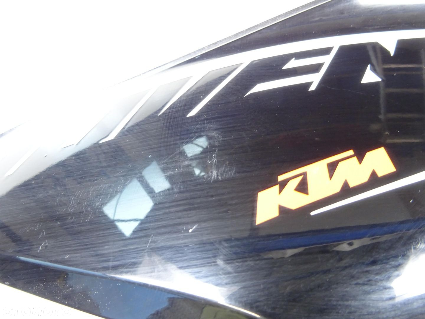 KTM DUKE 1190 ADVENTURE OWIEWKA PRAWA WYPEŁNIENIE BOK OSŁONA 13 - 16 - 3