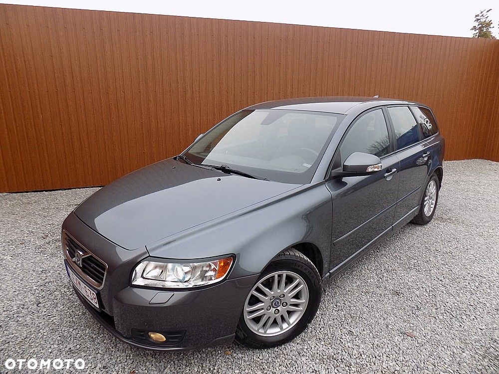 Volvo V50