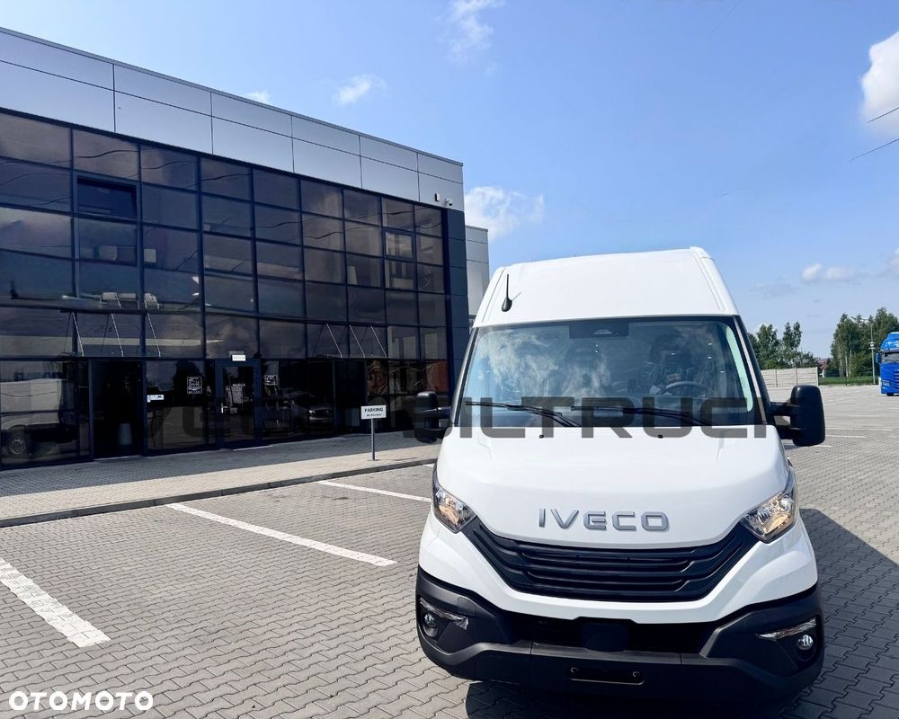 Iveco Daily furgon dostępny od ręki 12m3 - 5