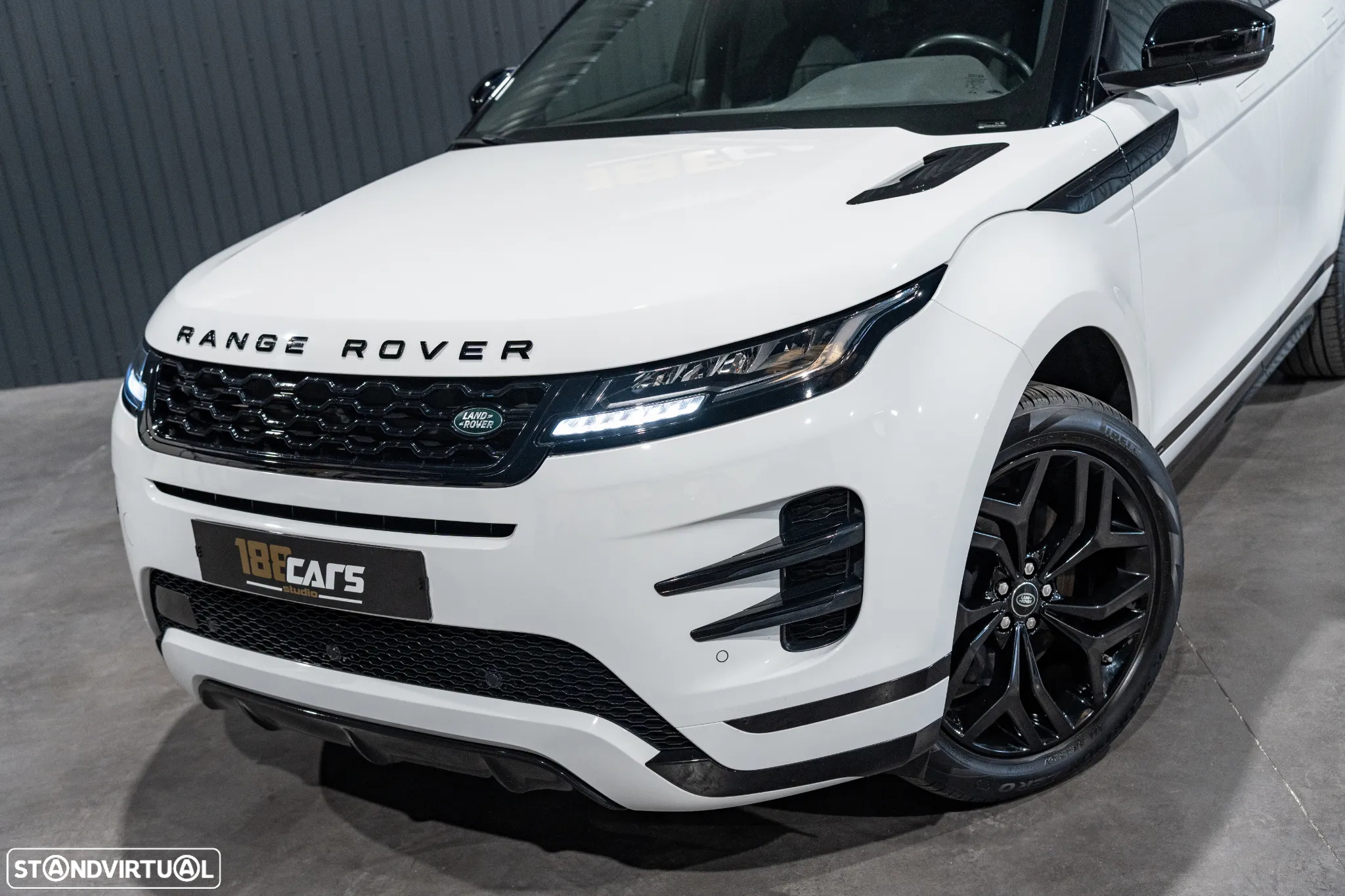 Land Rover Range Rover Evoque 1.5 P300e AWD R-Dynamic SE Auto - 39