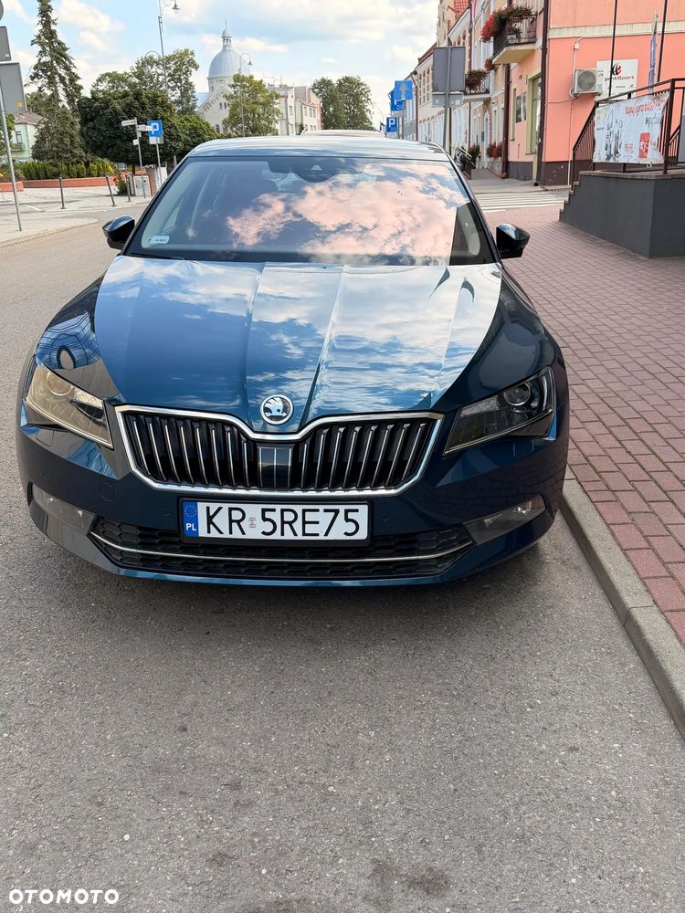 Skoda Superb 2.0 TDI L&K - 2