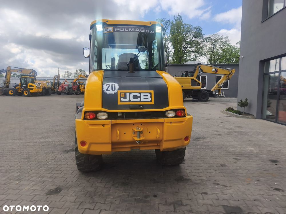 JCB 409 - 7