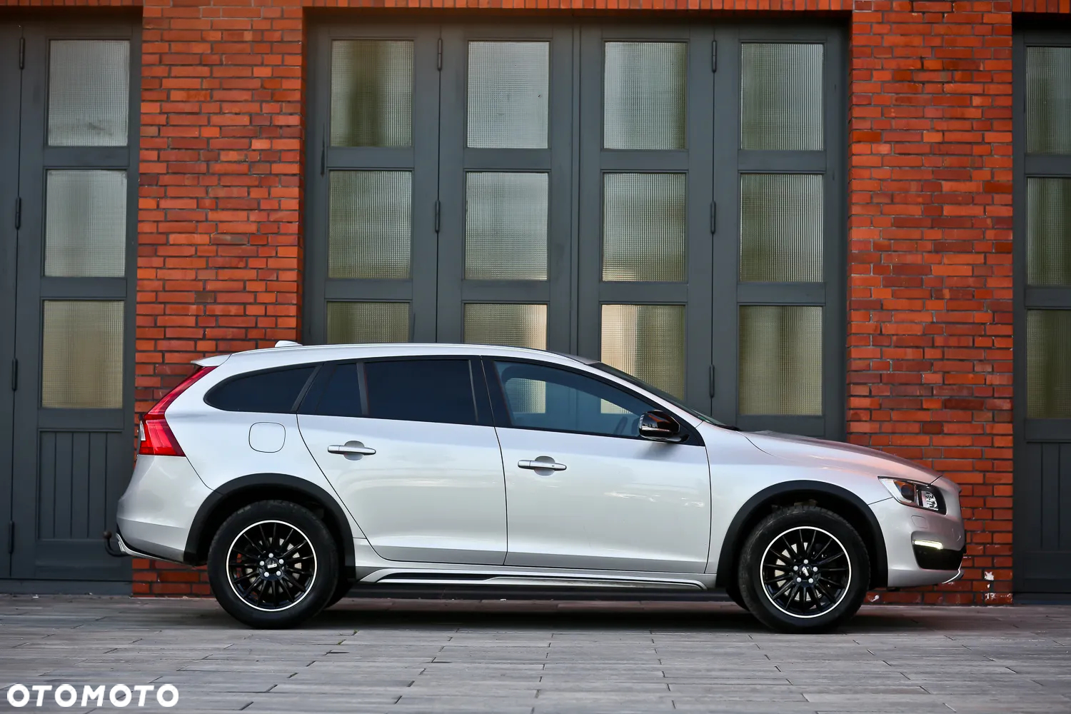 Volvo V60 Cross Country D3 Geartronic - 2