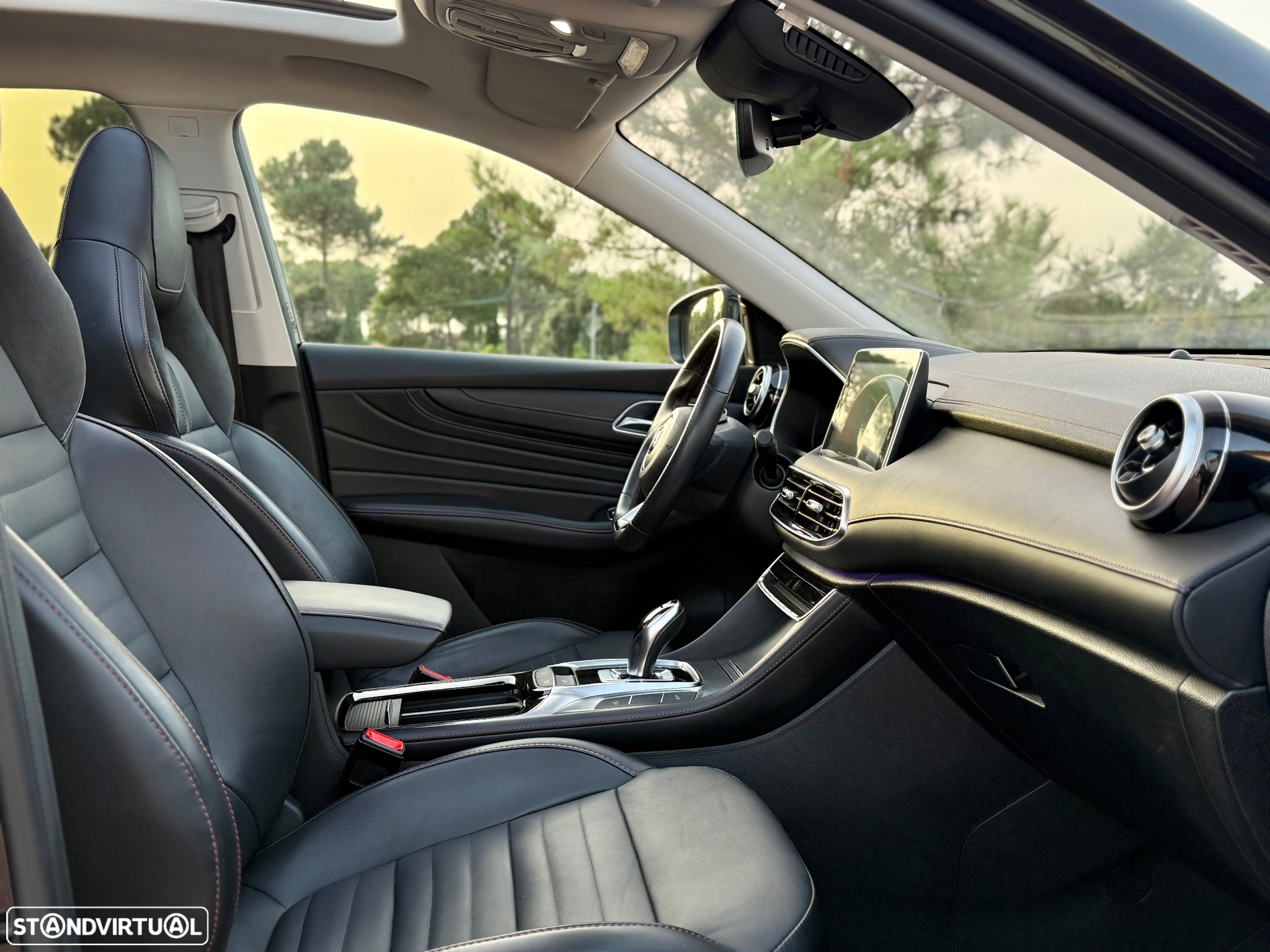 MG EHS 1.5 T-GDI Plug-in Hybrid Luxury - 16