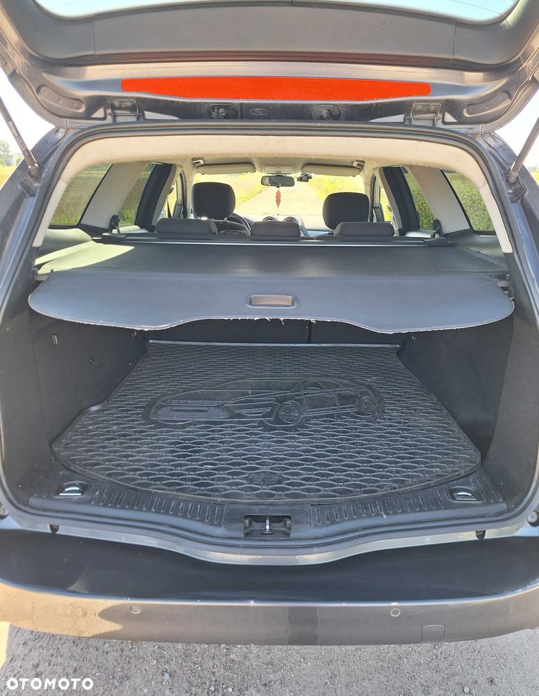 Ford Mondeo - 8