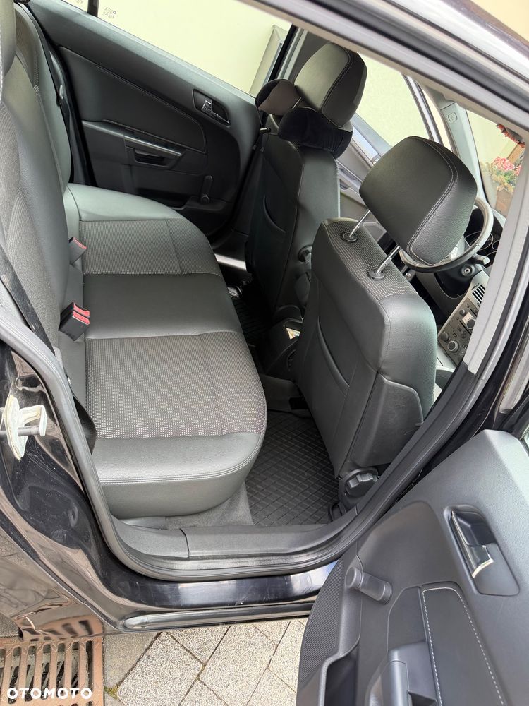 Opel Astra 1.9 CDTI - 21