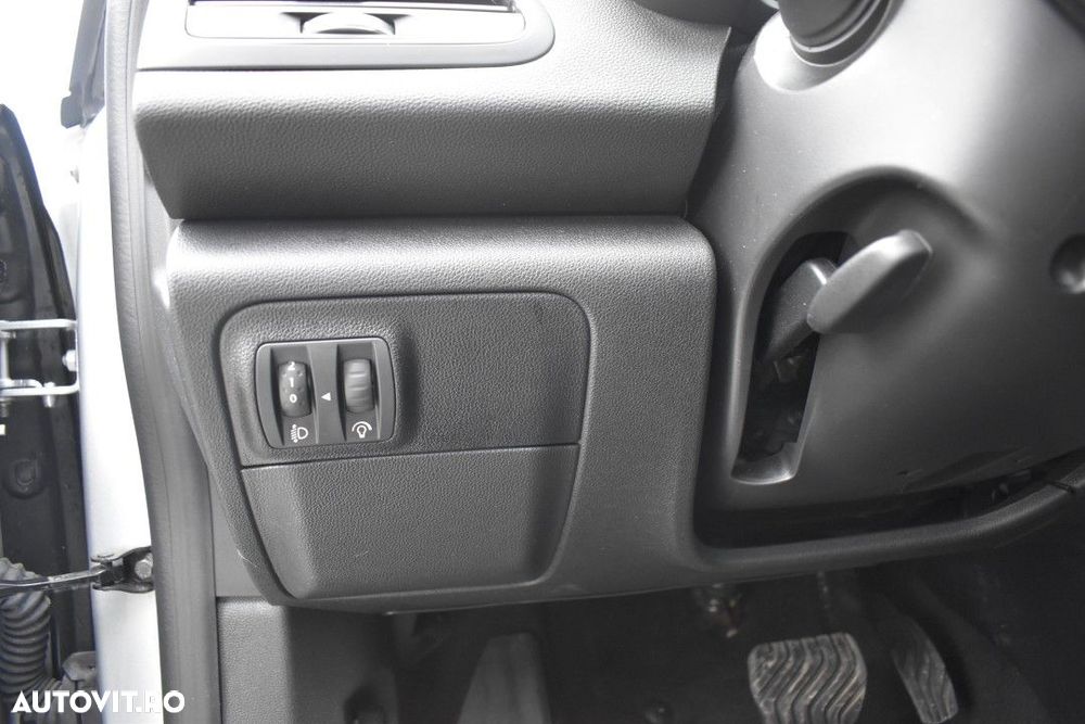 Renault Megane Blue dCi 116 EDC Zen - 25