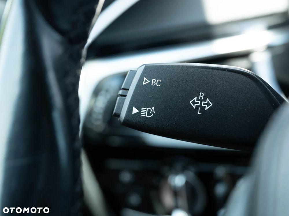 BMW Seria 5 520d Sport Line sport - 27