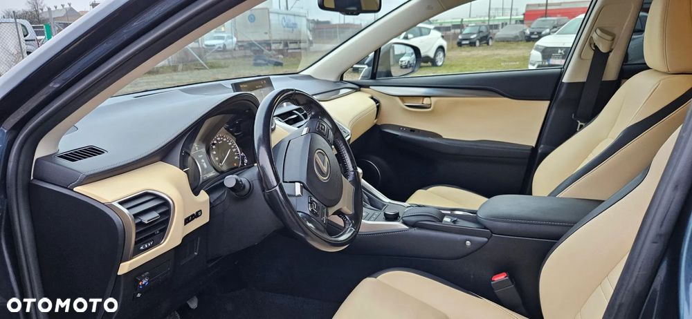 Lexus NX 300h Business Edition - 20