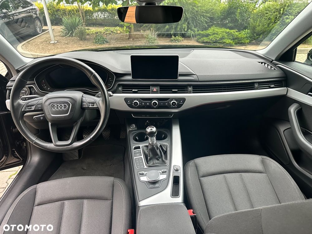 Audi A4 Limousine 1.4 TFSI Sport - 23