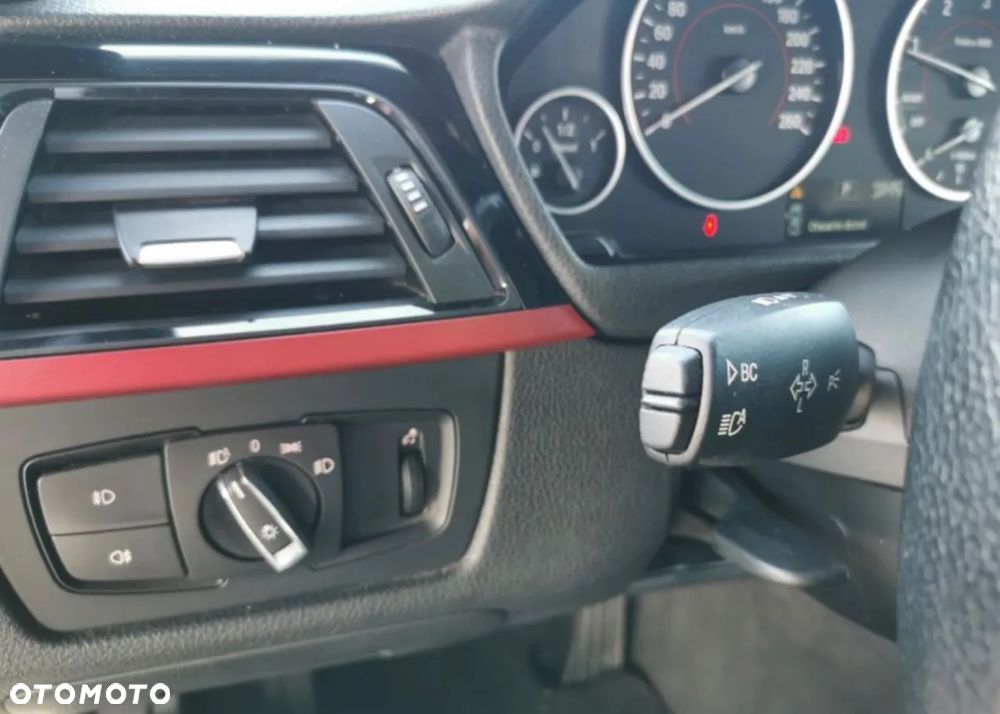 BMW Seria 3 - 30
