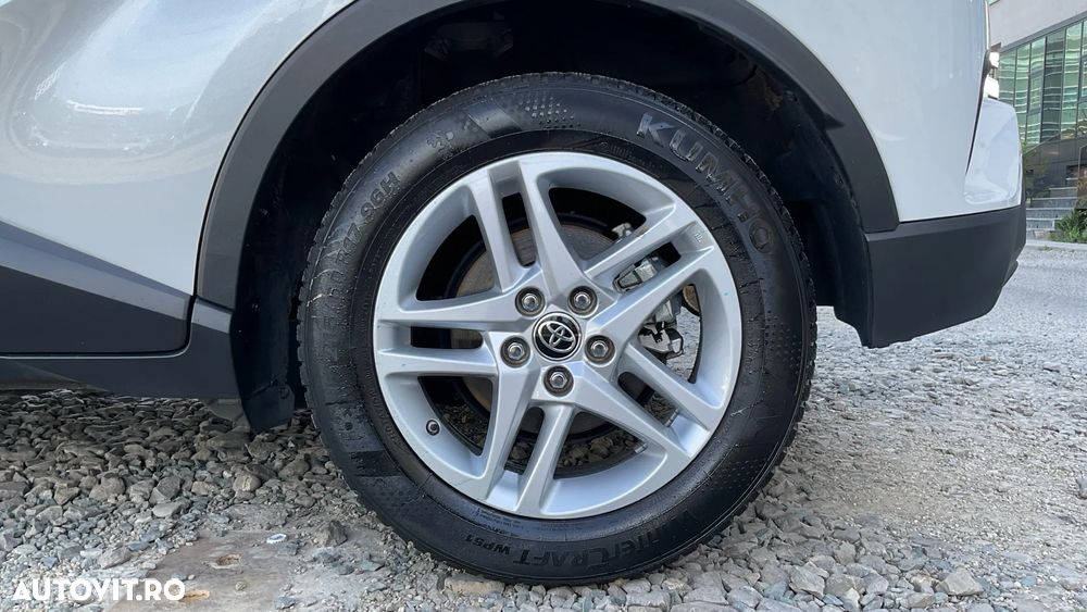 Toyota C-HR 1.8 HSD 122 CP 4x2 CVT Core - 11