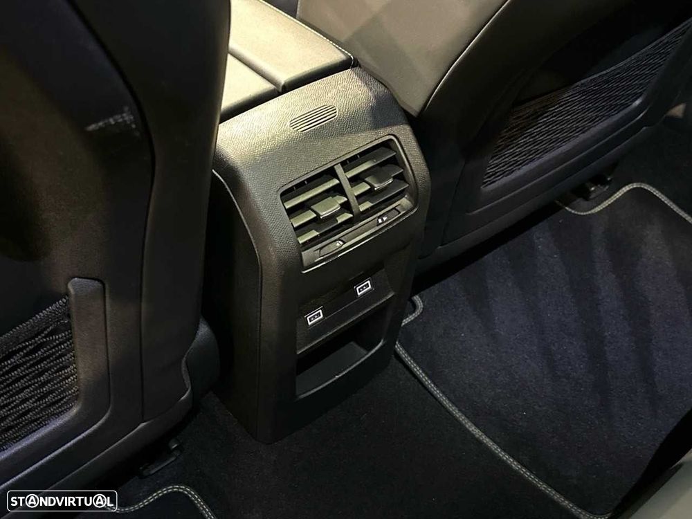 Peugeot 408 1.6 Hybrid GT e-EAT8 - 17