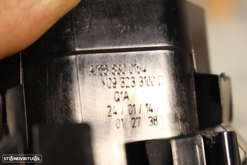 Arejador / Difusor De Ar Mercedes-Benz Gla-Class (X156)  A1568300154 / - 8