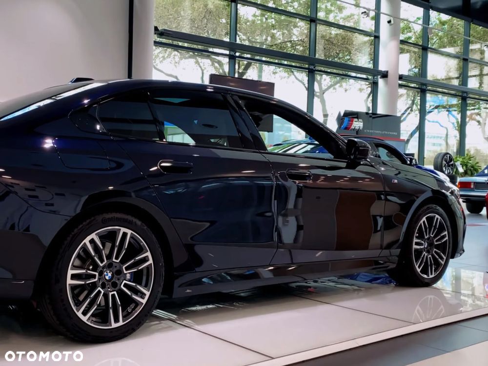 BMW Seria 5 540d xDrive mHEV M Sport - 3