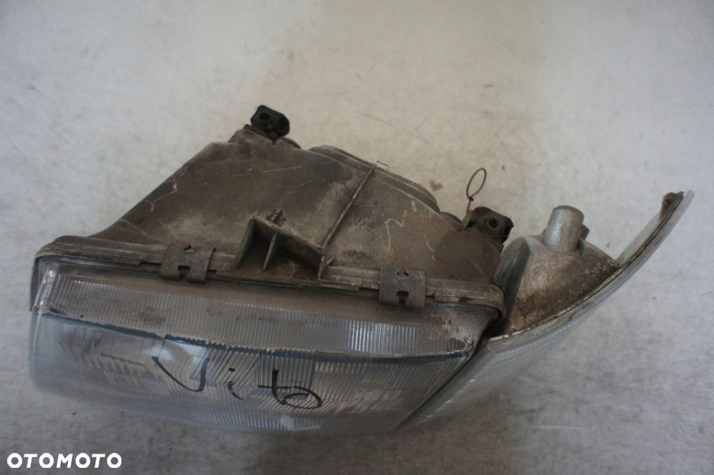 MERCEDES VITO LAMPA LEWY PRZÓD - 2