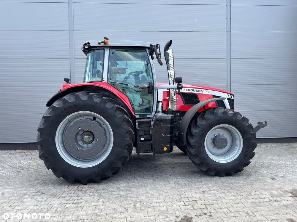 Massey Ferguson 7S.210 - 7