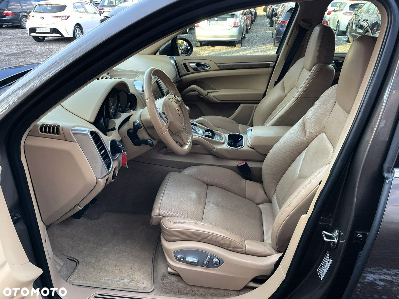 Porsche Cayenne - 10