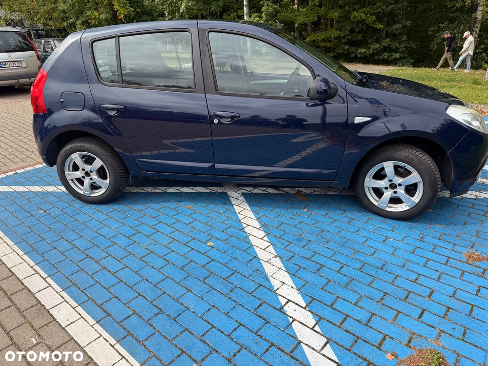 Dacia Sandero 1.2 16V Laureate II - 4