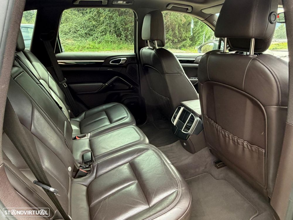 Porsche Cayenne S - 21