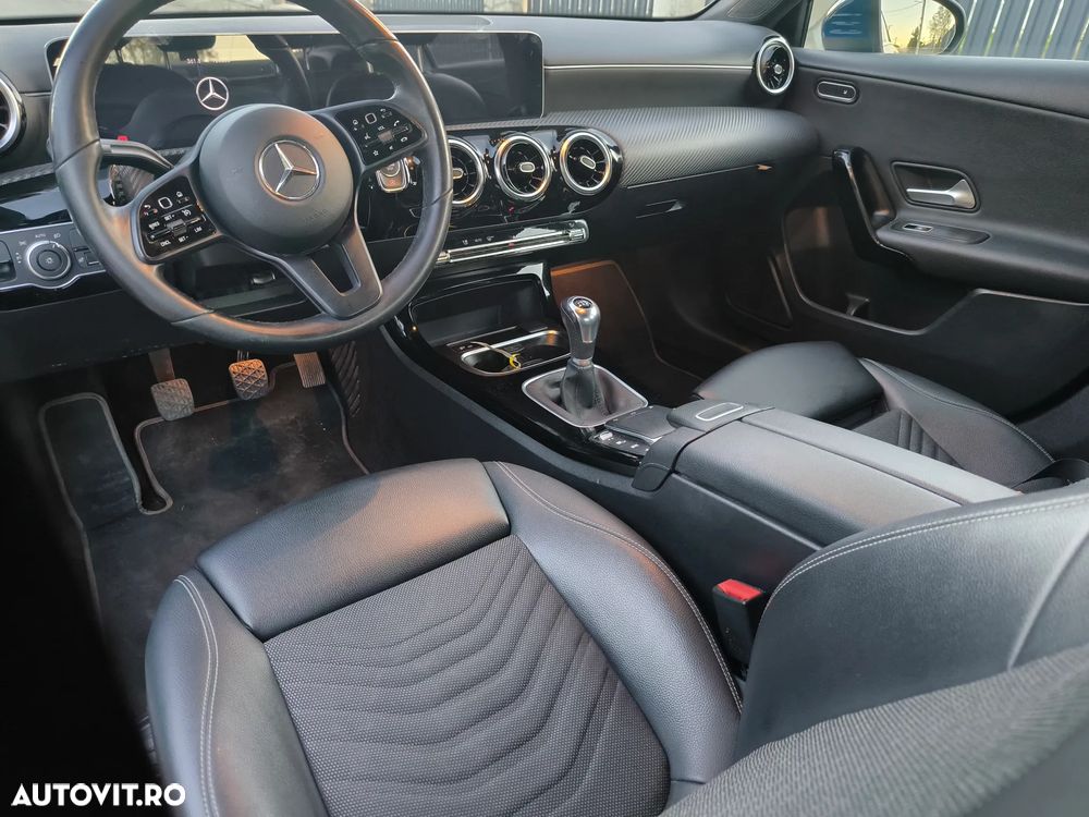 Mercedes-Benz A 180 7G-DCT Edition 2020 - 12