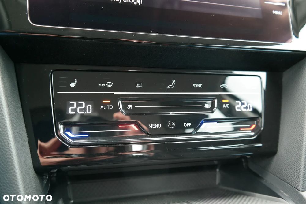 Volkswagen Passat 2.0 TSI Business DSG - 32