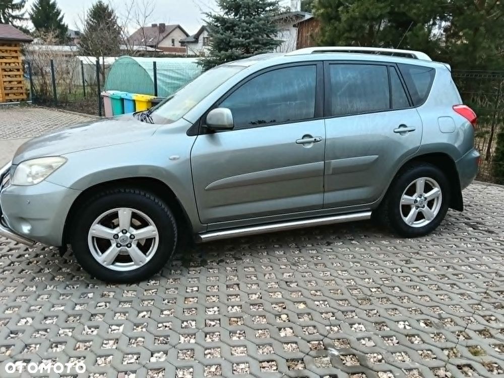 Toyota RAV4 2.0 VVT-i Sol - 4