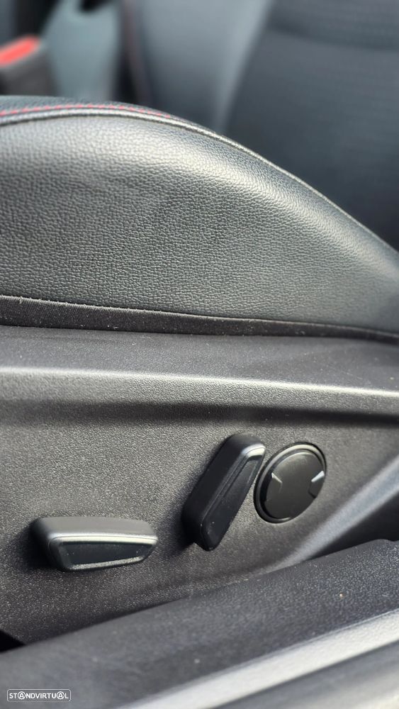 Ford Focus 1.5 EcoBlue S&S Aut. ST-LINE STYLE - 25