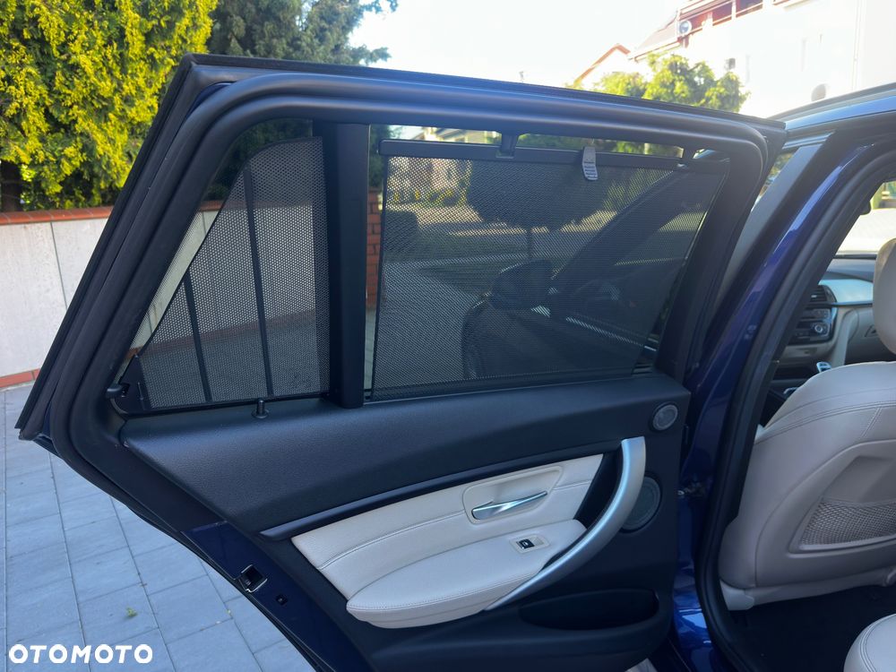 BMW Seria 3 320d Edition M Sport Shadow - 22