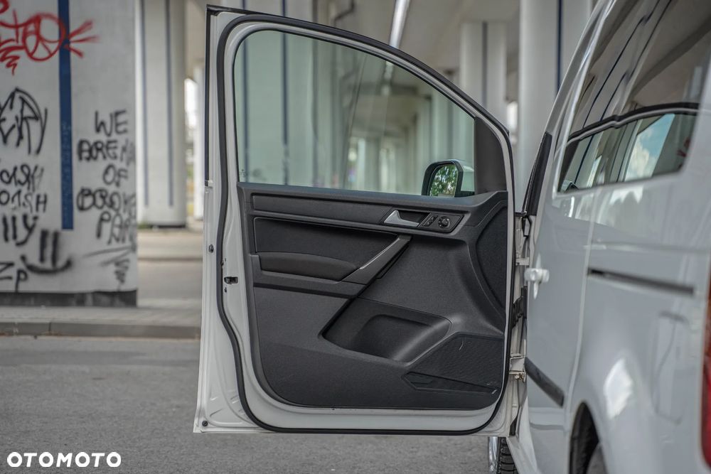 Volkswagen Caddy 2.0 TDI Comfortline - 13