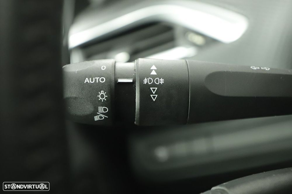 Peugeot 208 1.6 BlueHDi Style - 15