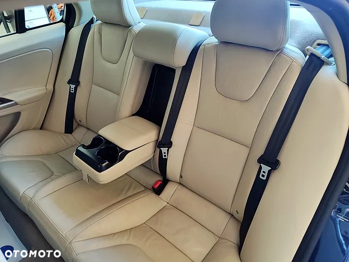 Volvo S60 2.5 T5 - 33