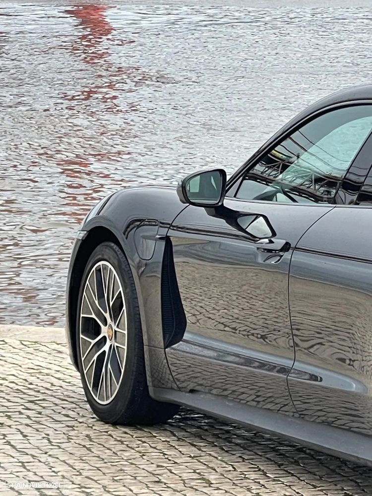 Porsche Taycan Standard - 10