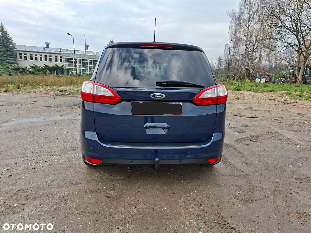 Ford Grand C-MAX - 9
