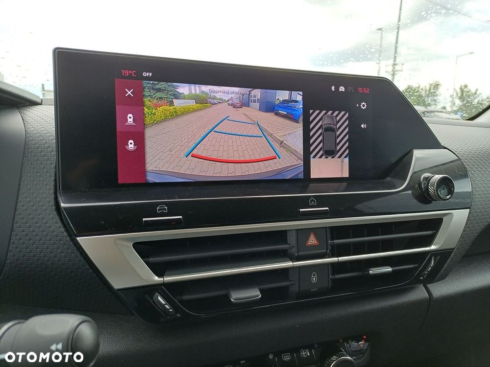 Citroën C4 1.2 PureTech Max S&S EAT8 - 19